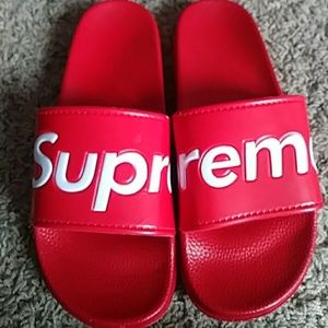 Supreme Slides